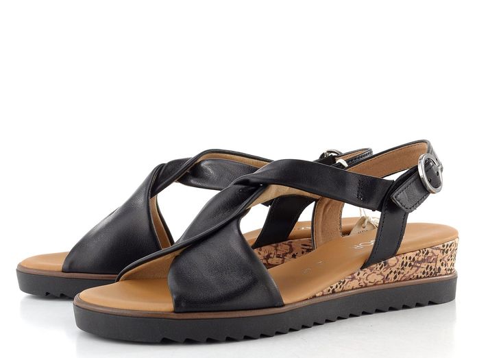 Gabor sandály na klínu schwarz 82.751.27