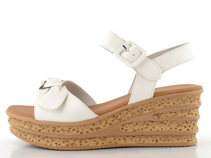 Gabor sandály na klínu latte 84.653.20